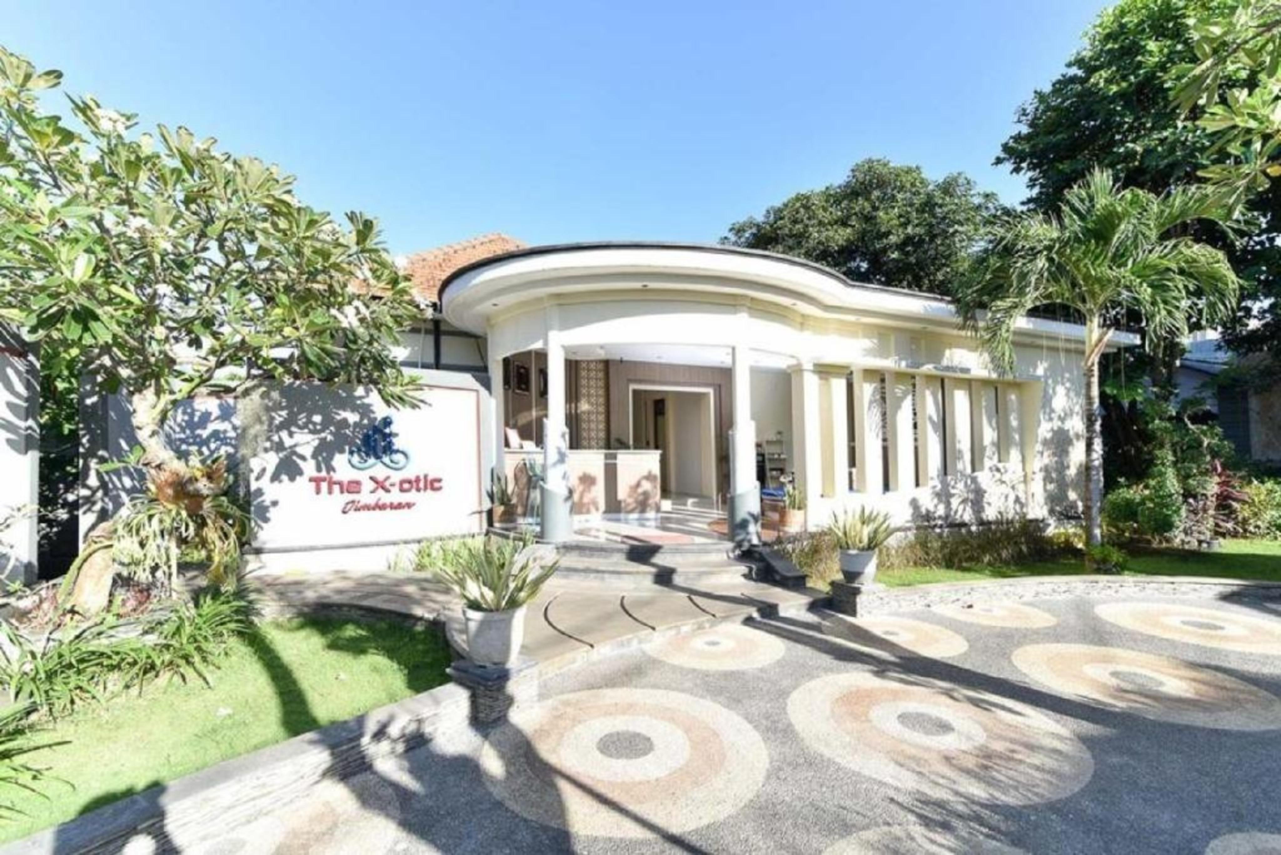 Hotel The Xotic Jimbaran Exterior foto