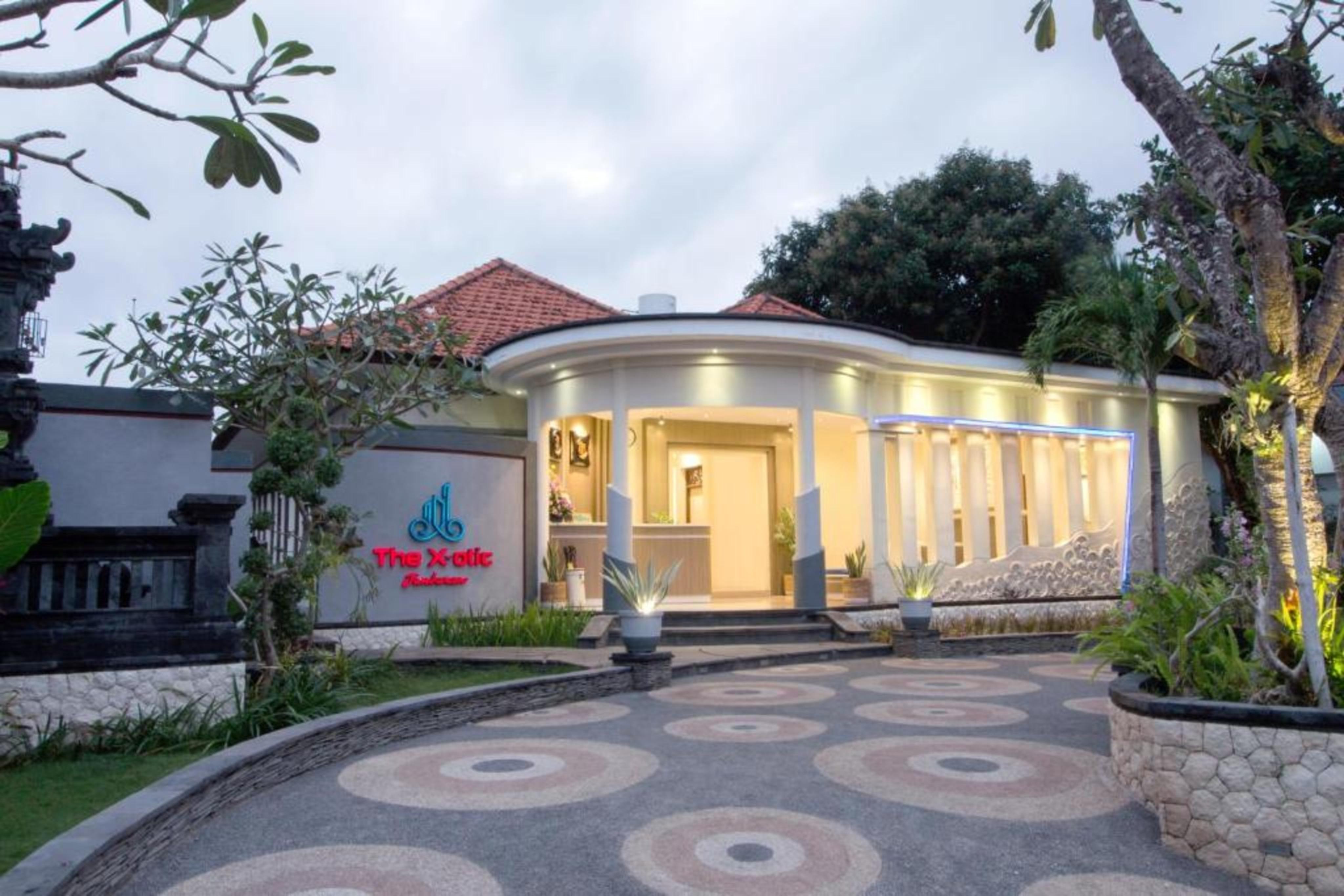 Hotel The Xotic Jimbaran Exterior foto